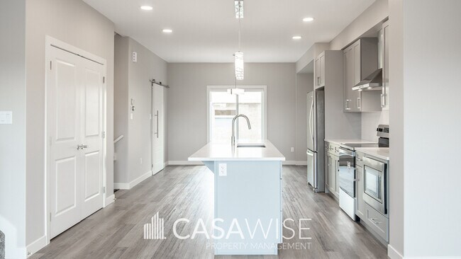 Photo - 7813 Yorke Rd