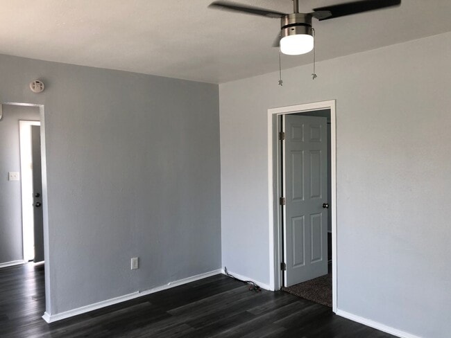 Photo - 5890 Gardenia Ave Unit 1910 E 59TH