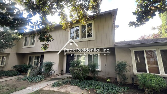 Photo - Wonderful 3bd/1.5ba Townhouse!