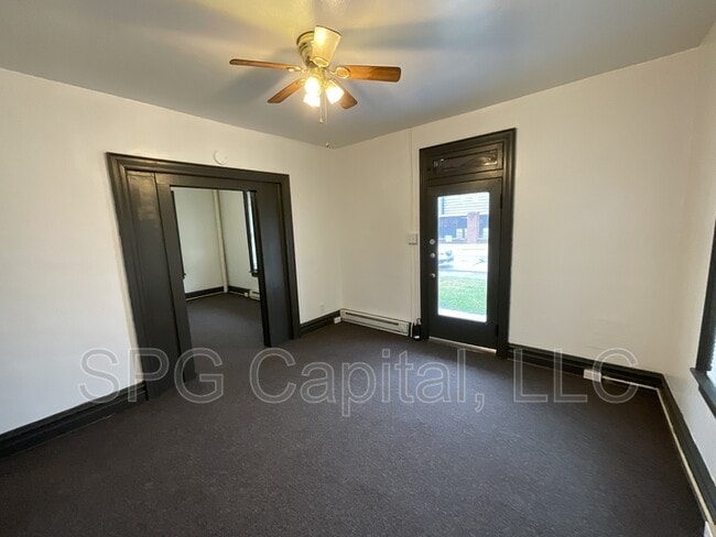 Photo - 591 McAllister St