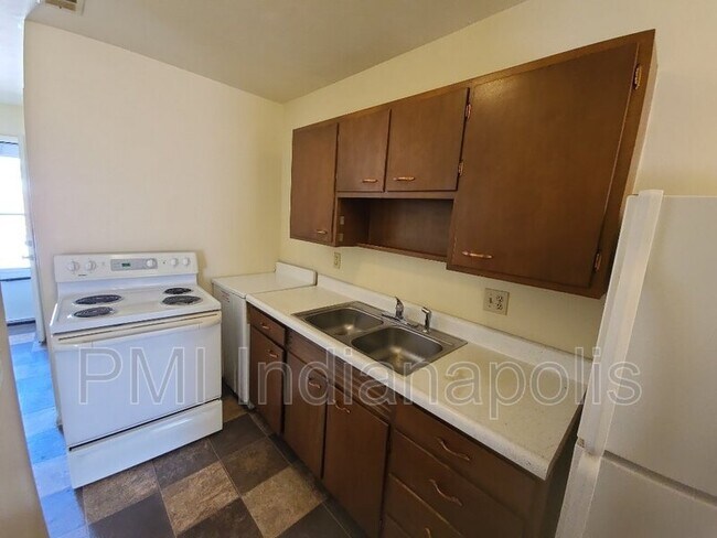 Photo - 122 W William Dr Unit J