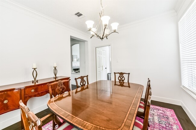 Building Photo - 1322 Blackthorne Dr