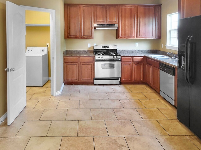 Photo - 1710 Ulit Ave