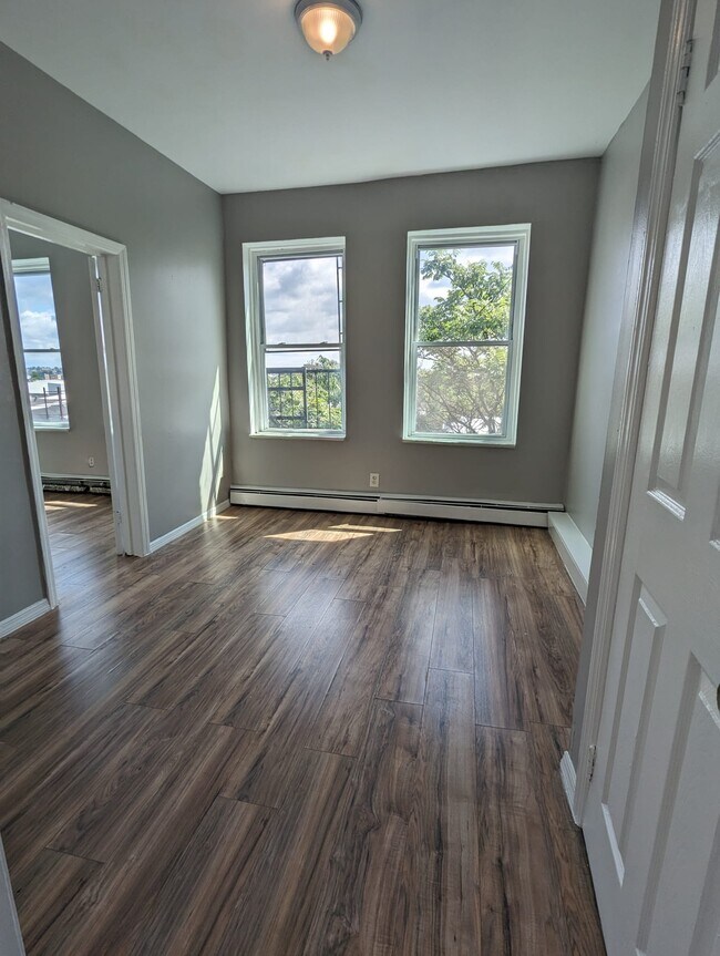 57 Stone St 4C - 55 Stone St Unit 4C