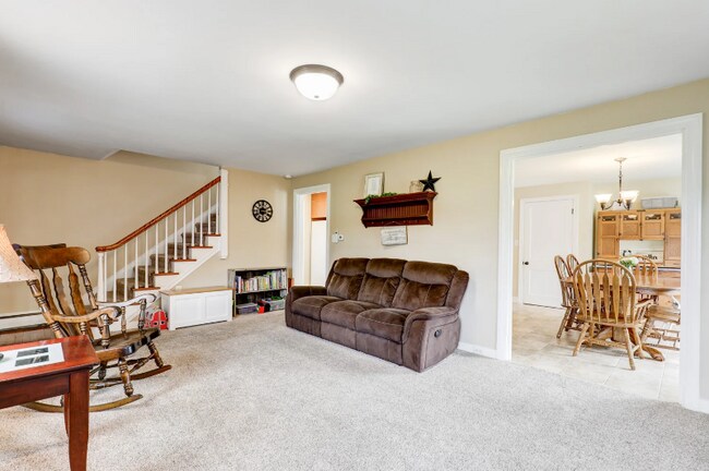 Photo - 306 Spring Glen Dr