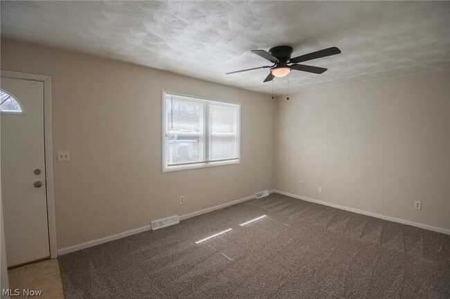 Photo - 3945 S Schenley Ave