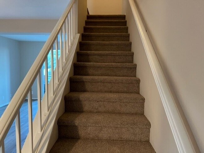 Photo - La Vista Condominiums: Upper 2 Bedroom 2.5...