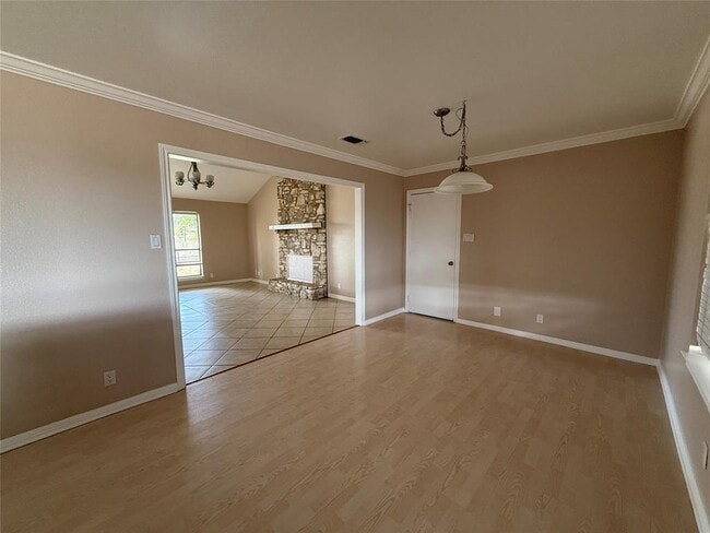 Photo - 5850 Dacy Ln