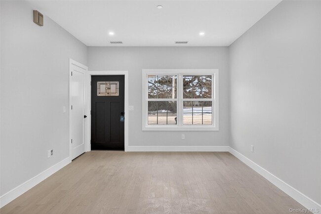 Photo - 10 Market St Unit A