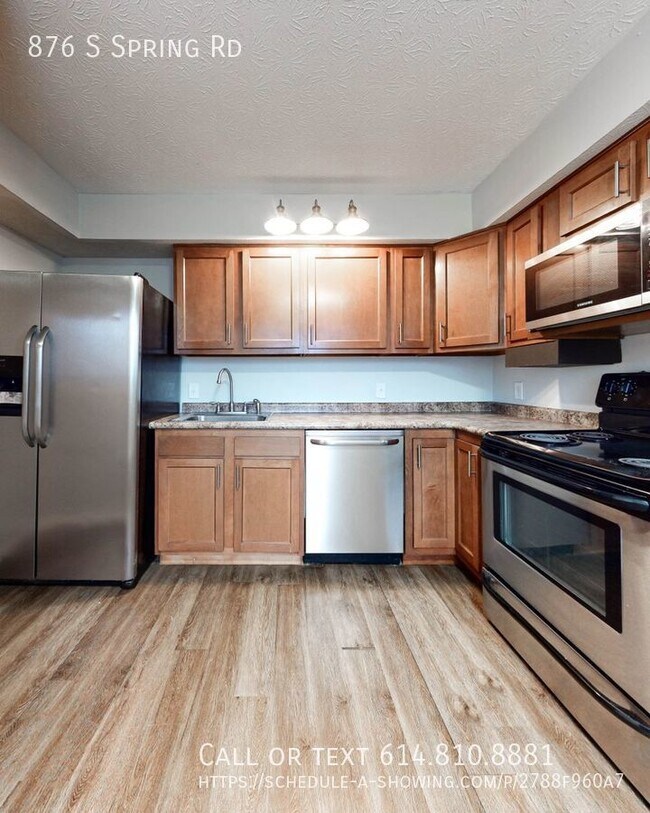 Photo - Two Bedroom Apartment with Balcony- Wester...