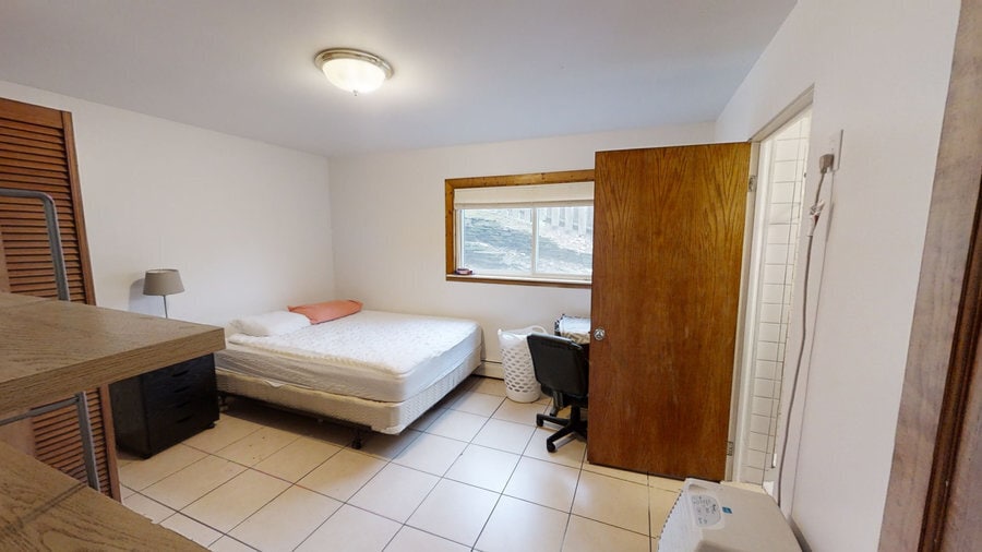 Photo - 1544 Jones-1544-2 Unit 1544-2
