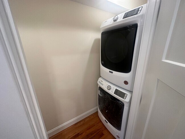 Photo - 112 Hudson St Unit 1