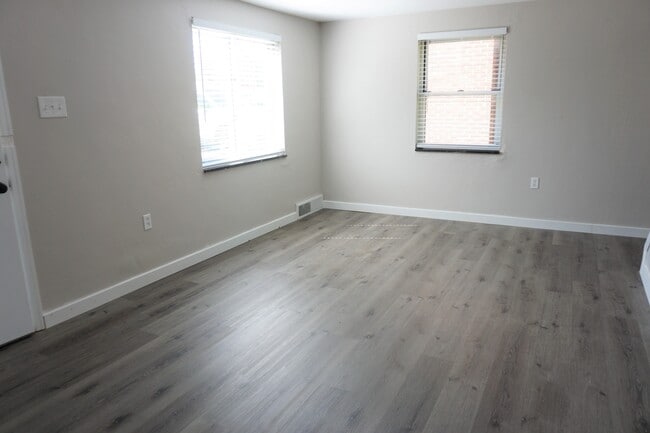 Photo - 3205 Glendale Ave