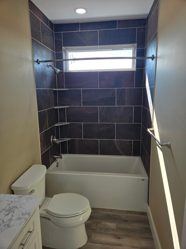 Building Photo - 3072 S 565 W Rental