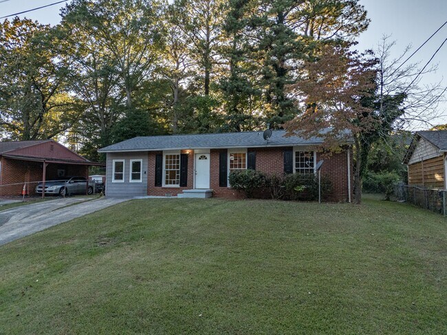 Photo - 2194 Baywood Dr SE