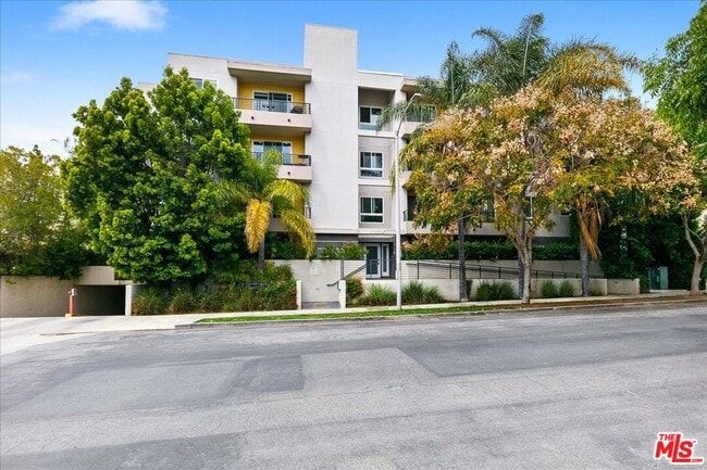 Building Photo - 11115 Acama St Unit 107