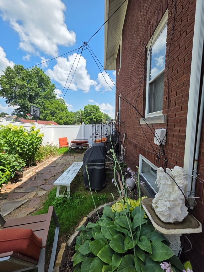 517 Vine St Unit 517 Vine Street