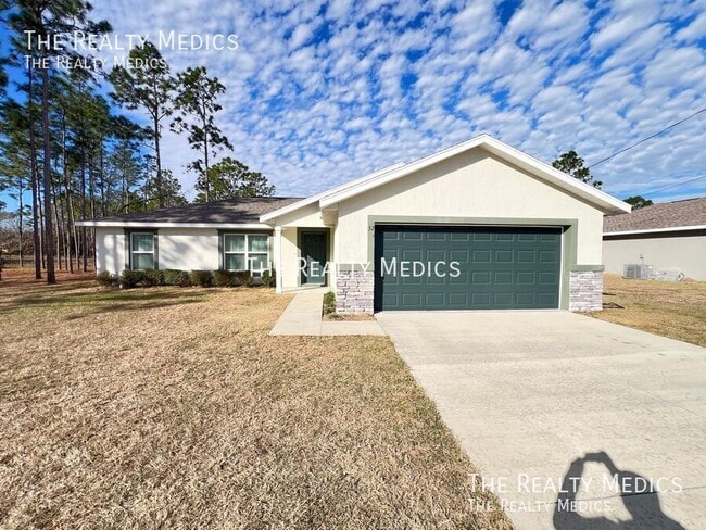 Building Photo - 32 Fir Dr