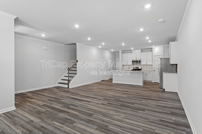 Photo - 1636 Singing Bird Trl