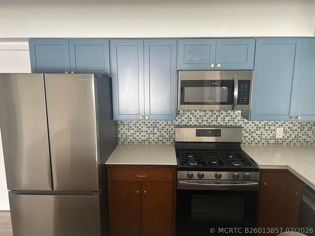 Photo - 704 NE 20th Ave