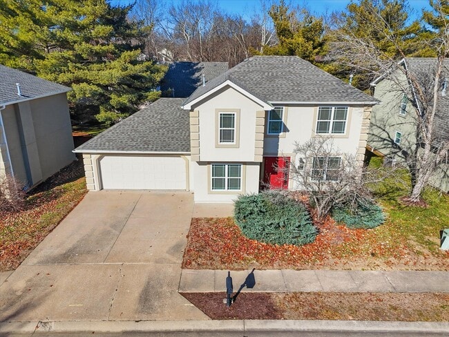 Photo - 421 S Village Cir