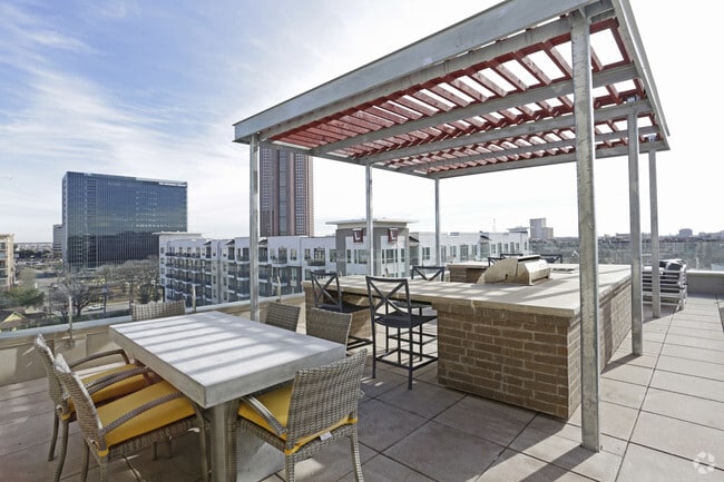 ROOFTOP TERRACE WITH GRILL