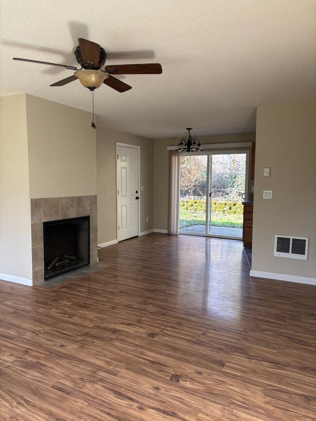 Photo - Located in a Desirable Area in Wilsonville 2 Bedroom Unit in a 4 Plex