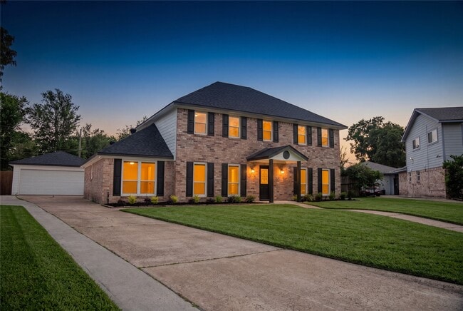 Photo - 4815 Caris St