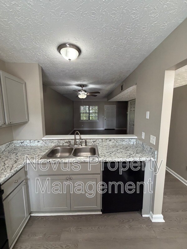 Photo - 703 South St