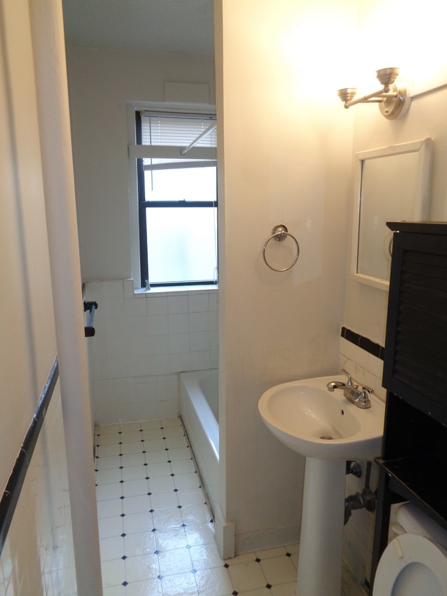 Photo - 66 Queensberry St Unit 220