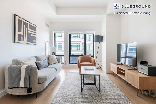 Building Photo - 775 Beacon St Rental