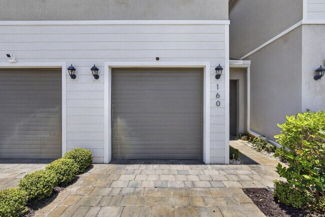 160 Bandol St