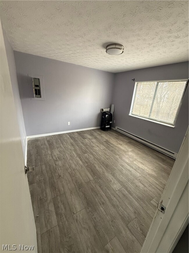 Photo - 662 Sumner St