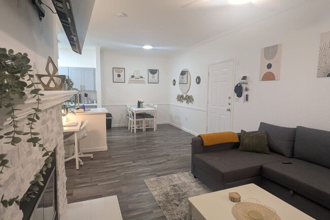 Photo - 2929 Kings Rd Unidad ID1335761P