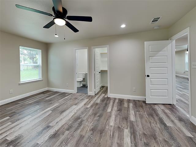 Photo - 9214 Metz Ave