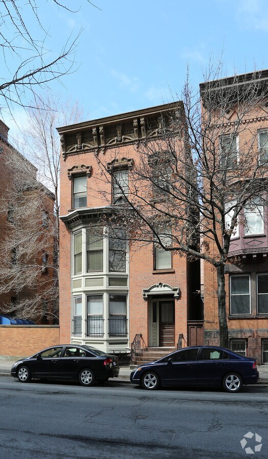 Photo - 5 Henry Johnson Blvd