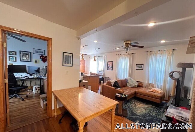 Photo - 3 Aldie St Unit 2