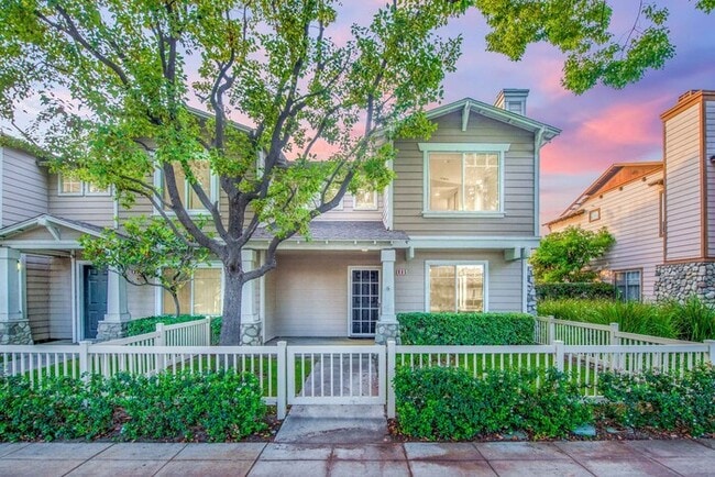 Photo - Beautiful Townhouse in the desirable Anaheim Packing District!