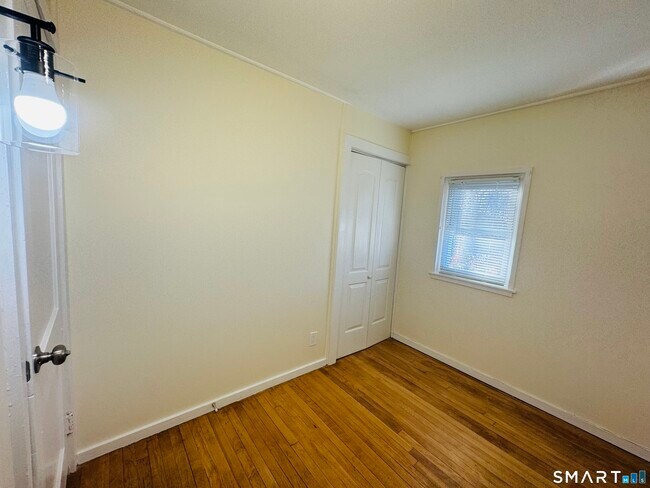 Photo - 11 Trefoil Ct