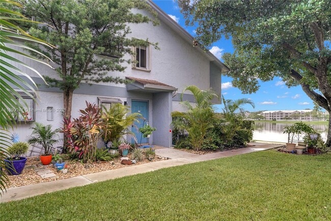 Building Photo - 2737 S Oakland Forest Dr Unit 204