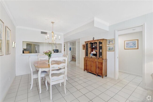 Building Photo - 9500 S Ocean Dr Unit Higher Floor Rental