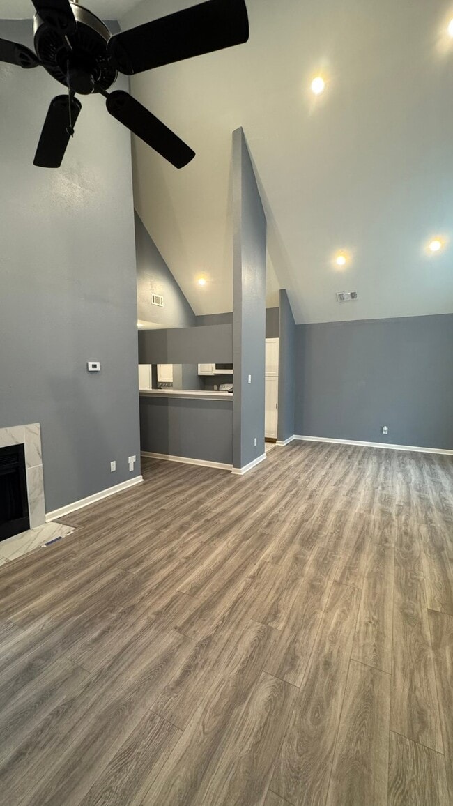 Photo - 14550 Fonmeadow Dr