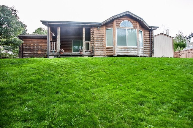 Photo - 4040 Summitview Dr