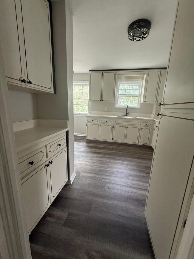 Photo - 11209 Langton Ave