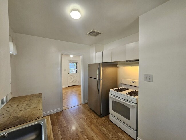 Photo - 2131 S Grant St