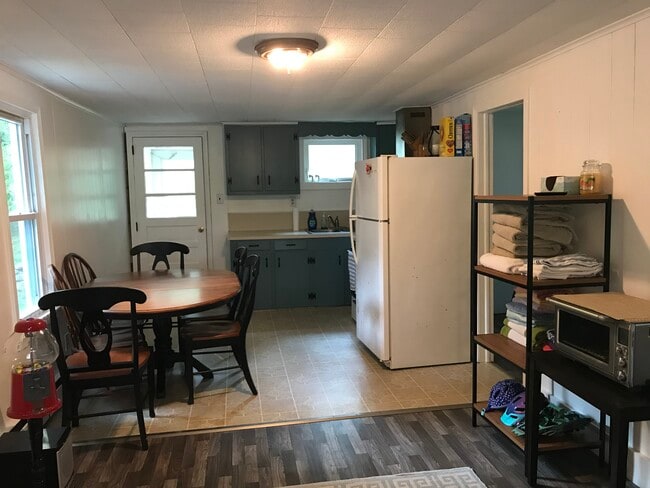 Photo - 276 N Shore Rd
