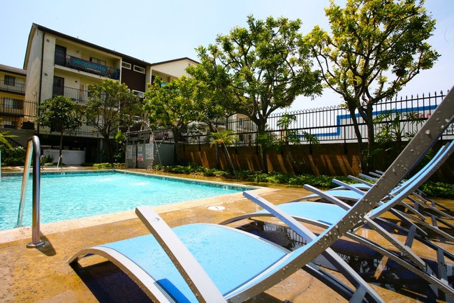 Photo - Seapointe Village