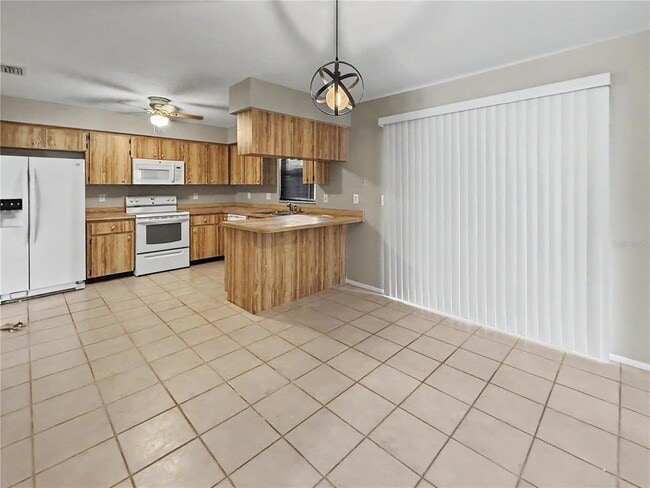 Photo - 5365 Winewood Dr