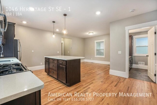 Photo - 1046 Hermitage St SE Unit 1