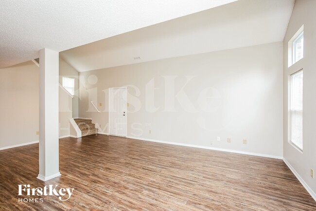 Photo - 12205 Lindley Dr